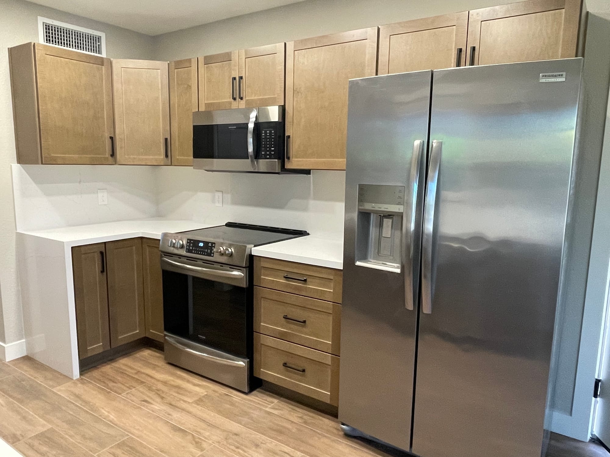 Chandler farmhouse kitchen — Sollid Cabinetry Aspen Perfect Brown detail